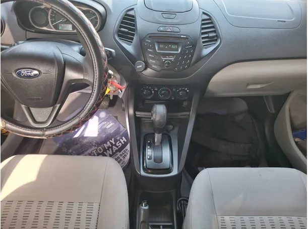 Car image 15