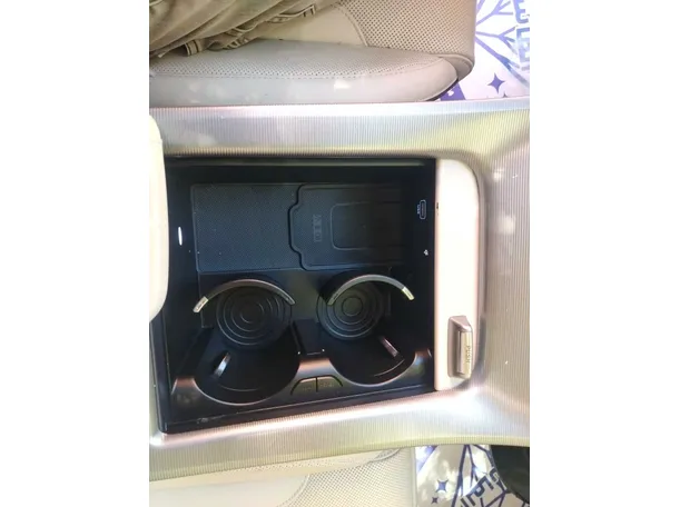 Car image 30
