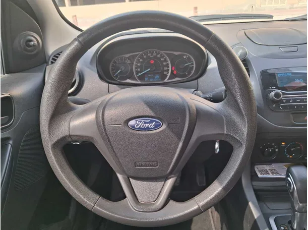 Car image 17