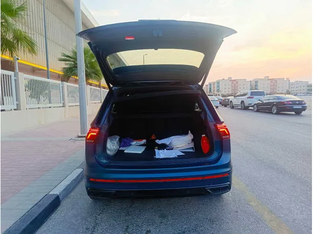 Car image 31
