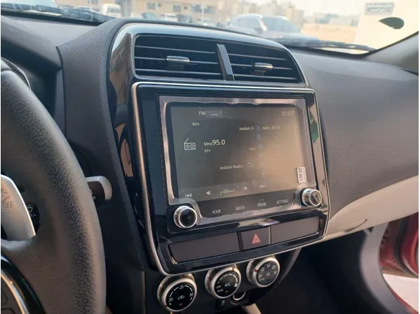 Car image 18