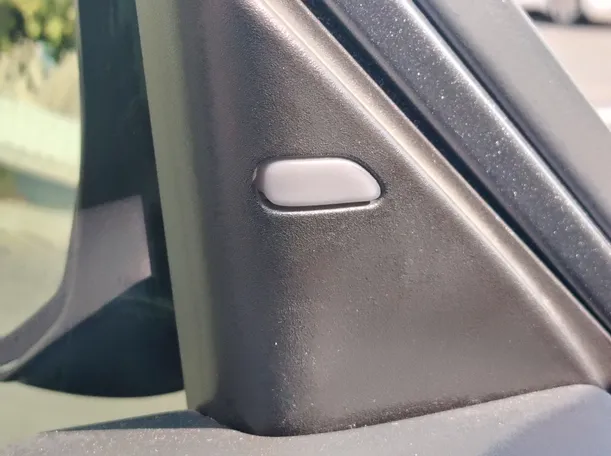 Car image 38