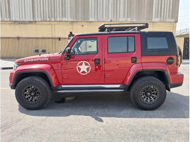 Car image 8