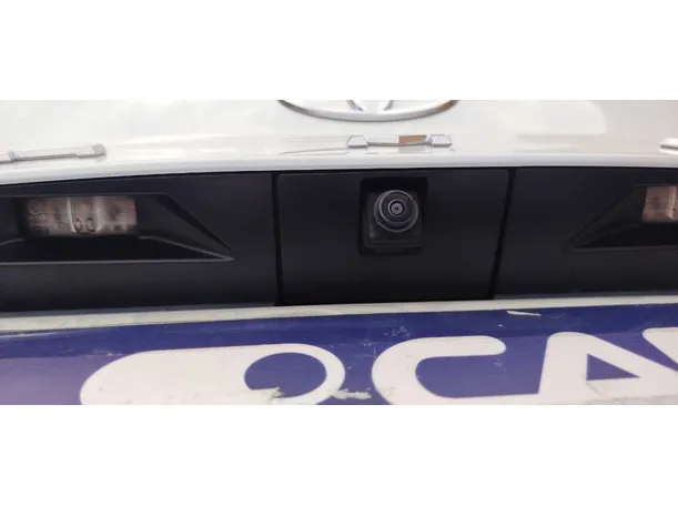 Car image 28
