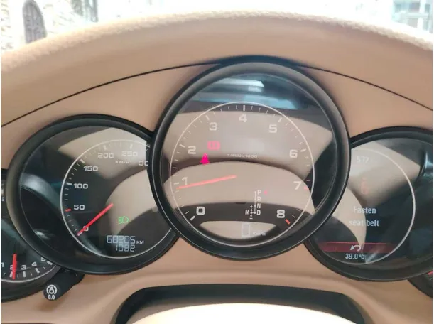 Car image 29
