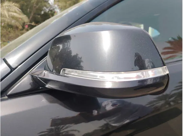 Car image 28