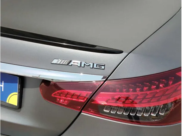 Car image 36