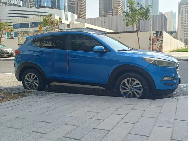 Car image 8