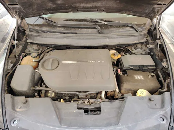 Car image 30