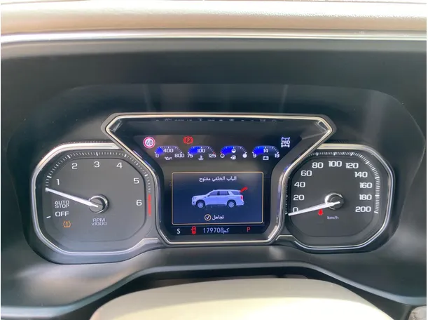 Car image 19