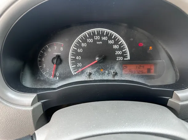 Car image 20