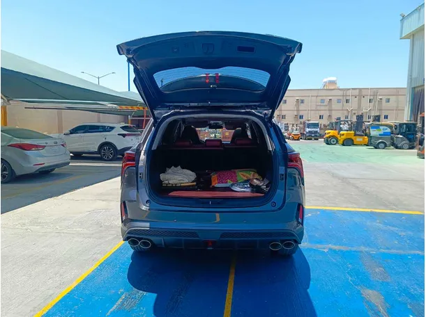 Car image 29