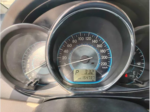 Car image 28