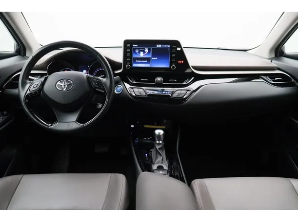 Car image 14