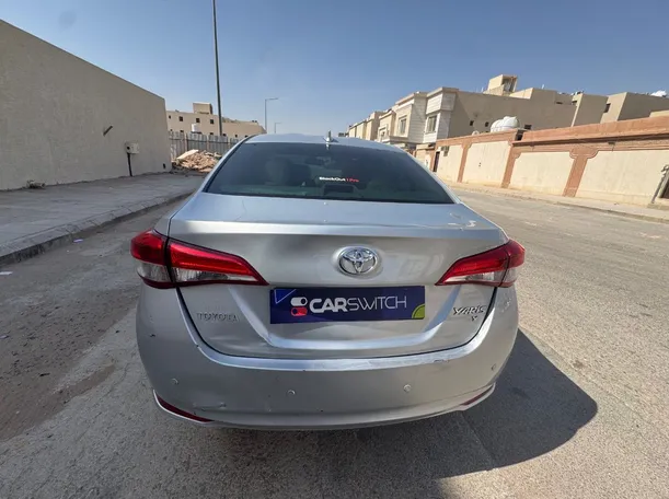 Car image 6