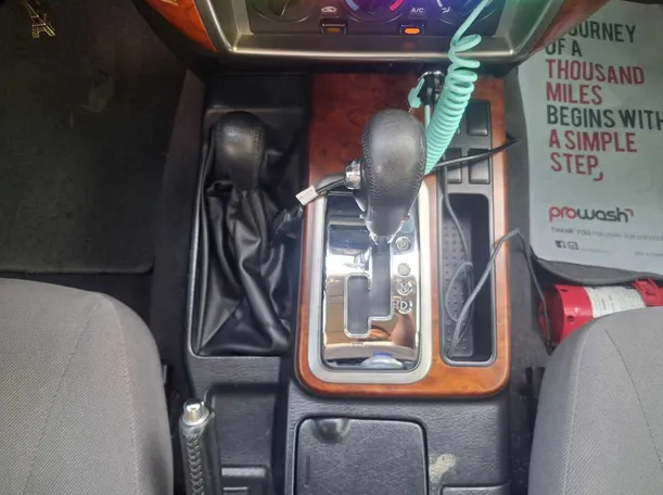 Car image 15