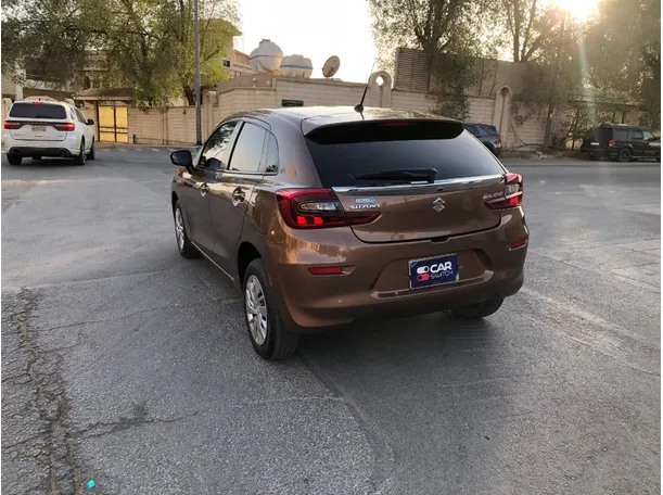 Car image 7