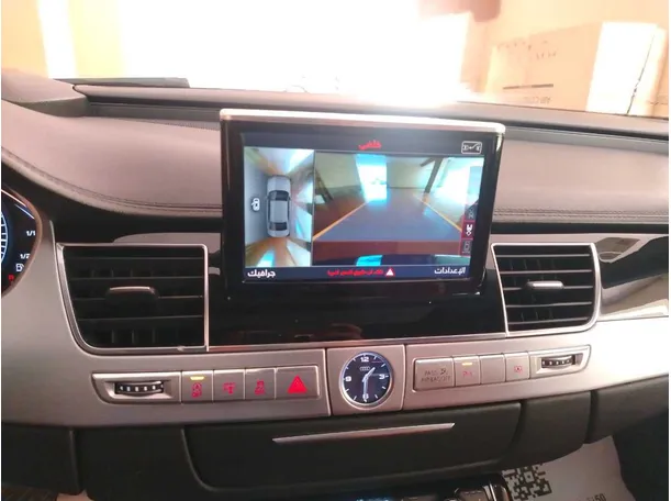 Car image 30