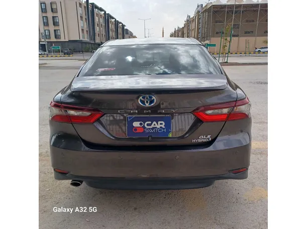 Car image 6