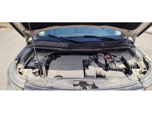 Car image 28