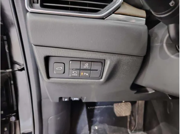 Car image 33
