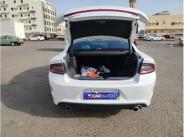 Car image 29