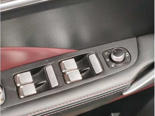 Car image 31