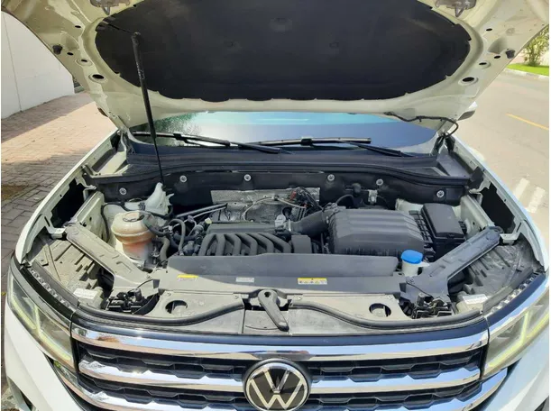 Car image 20