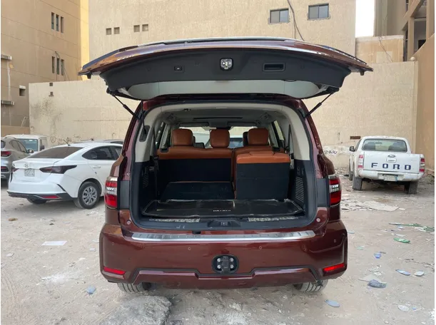 Car image 21