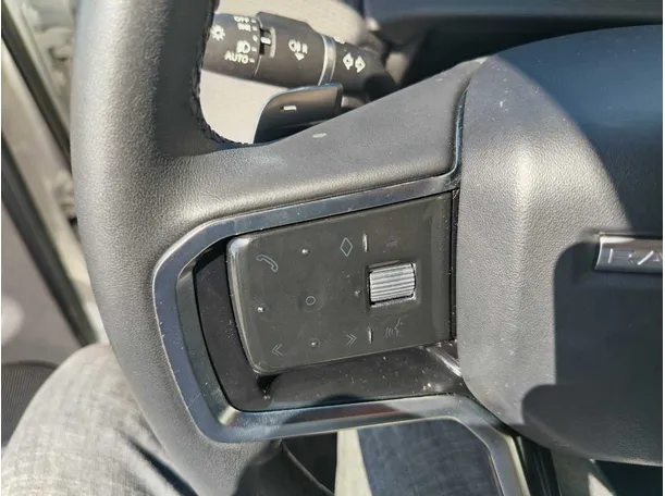 Car image 39