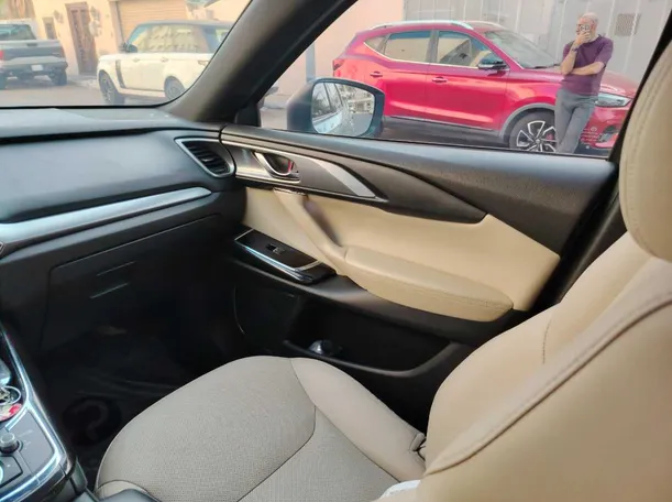 Car image 42