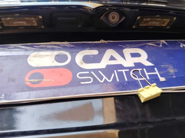 Car image 30