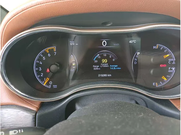 Car image 19