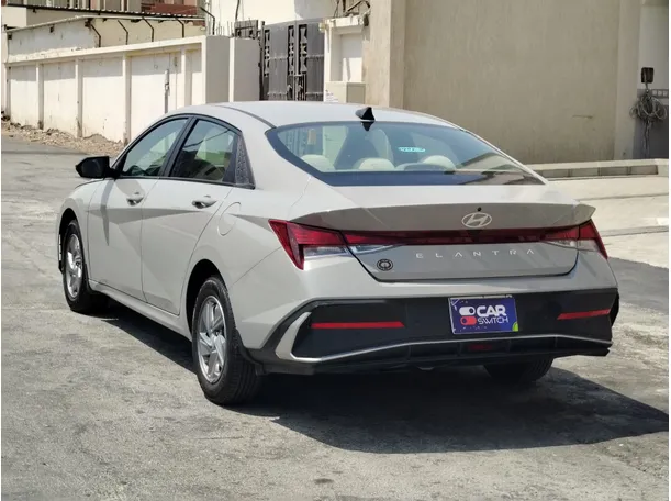 Car image 7