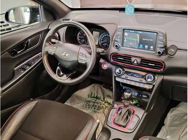 Car image 23