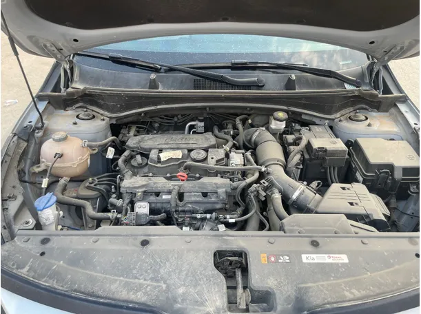 Car image 25