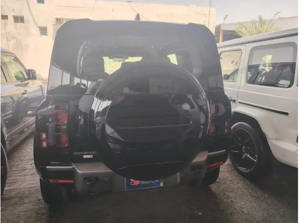Car image 6