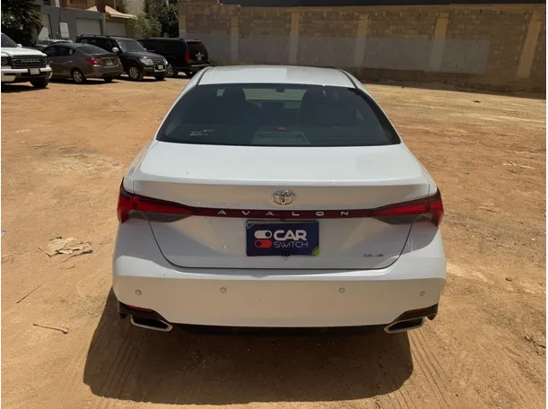 Car image 6