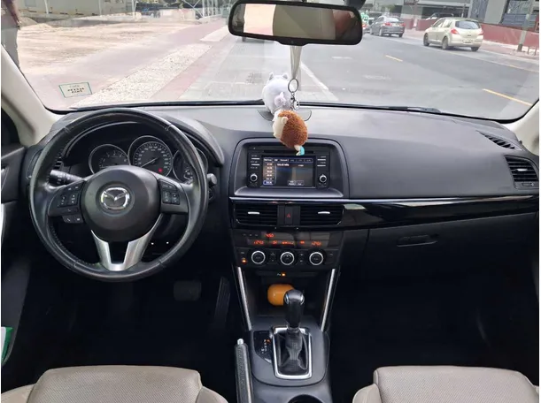 Car image 15