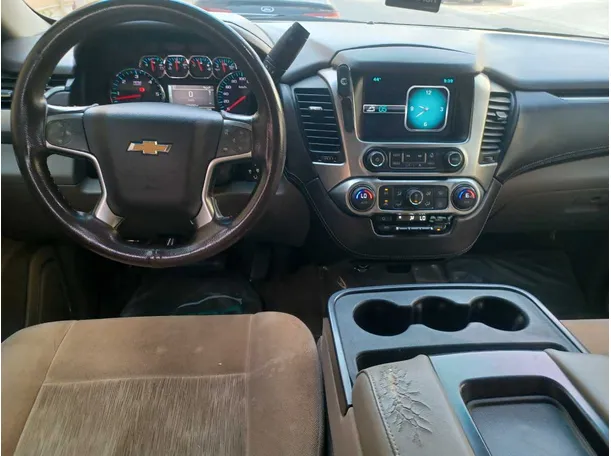 Car image 16