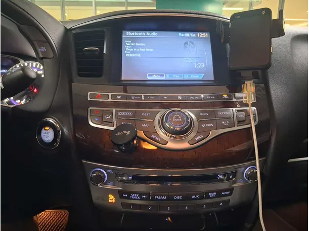 Car image 16