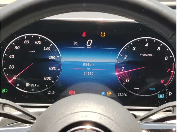 Car image 21