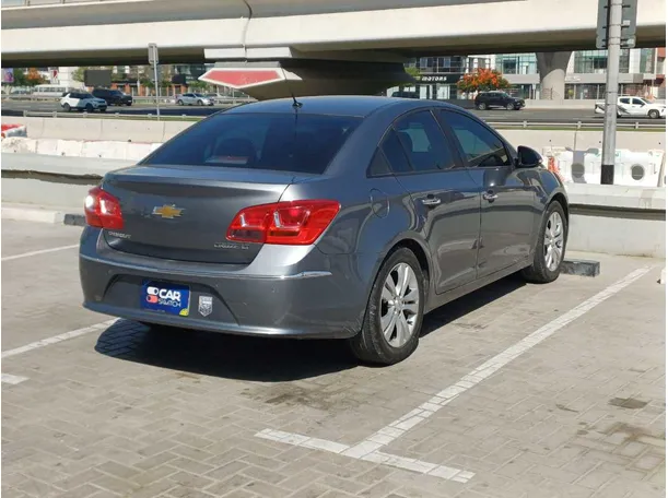 Car image 5