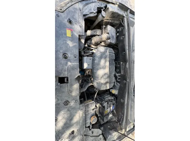 Car image 23