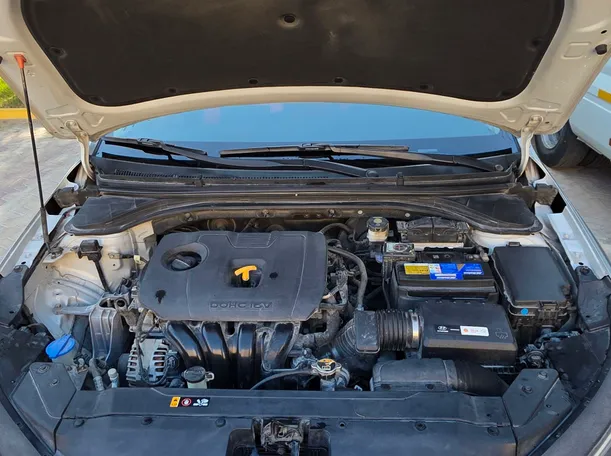 Car image 13