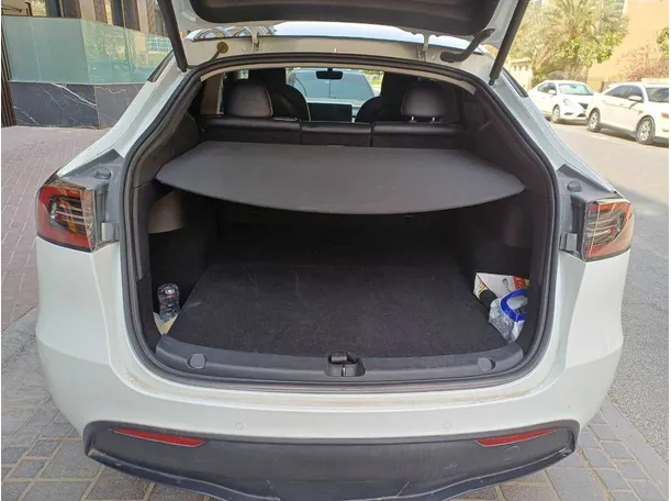 Car image 20