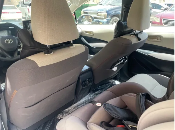 Car image 17