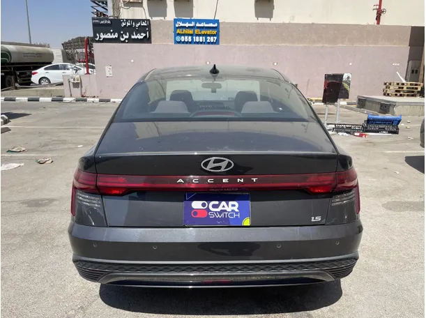 Car image 6