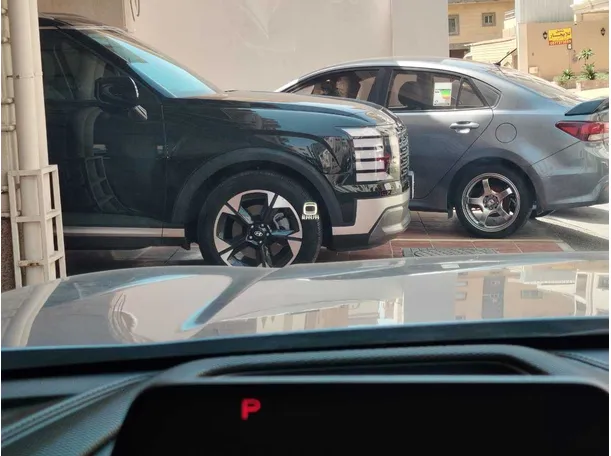 Car image 28
