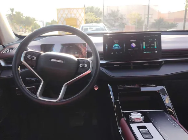Car image 18